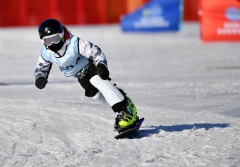 女子围甲联赛公益行走进九寨 常昊古力等出席、足球直播欧联杯